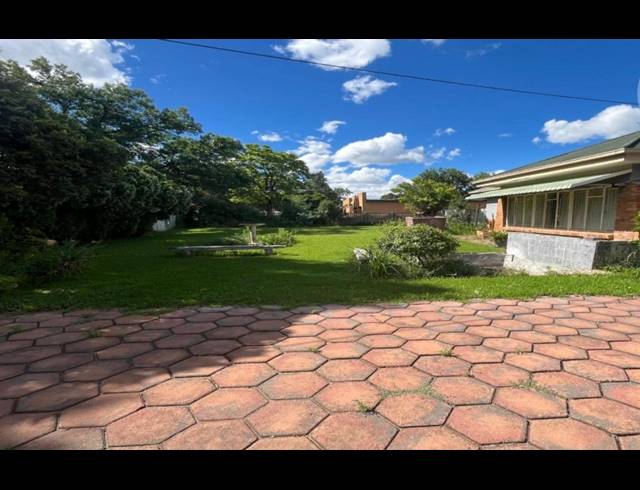 4 BEDROOM HOUSE FOR SALE IN NOORDHOEK